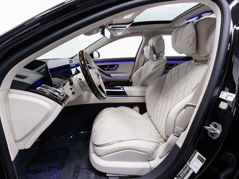 Certified 2026 Mercedes-Benz S 580 4MATIC Sedan image 8