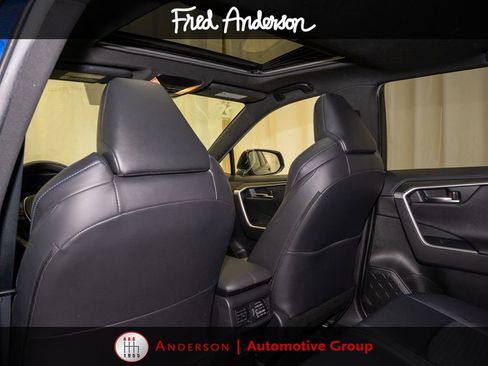 Used 2020 Toyota RAV4 XSE w/ XSE Grade Weather Package AWD/4WD image 10