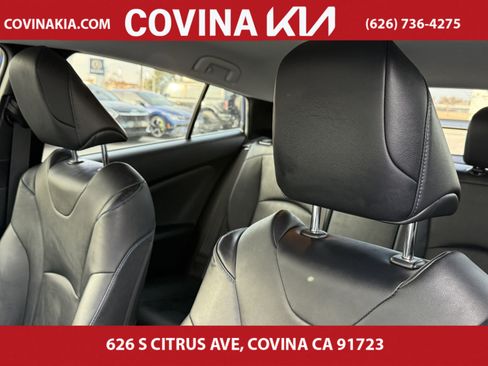 Used 2017 Toyota Prius Three Touring image 15