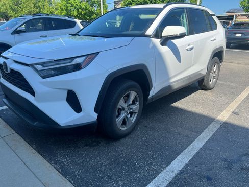 Used 2023 Toyota RAV4 XLE FWD image 3