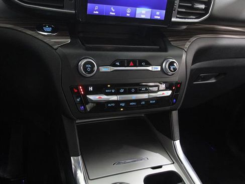 Used 2020 Ford Explorer Limited image 15