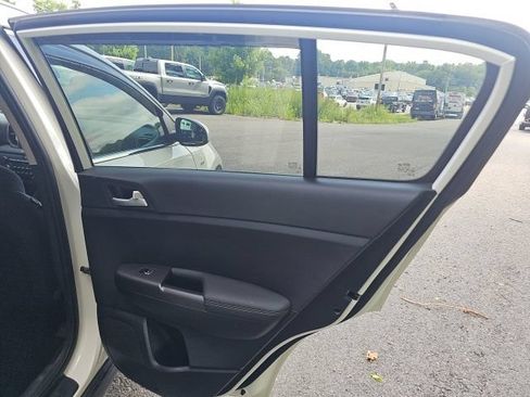 Used 2019 Kia Sportage LX w/ LX Popular Package AWD/4WD image 15