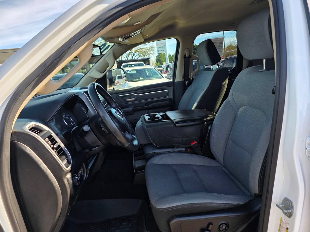 Used 2019 RAM 1500 Big Horn AWD/4WD image 4