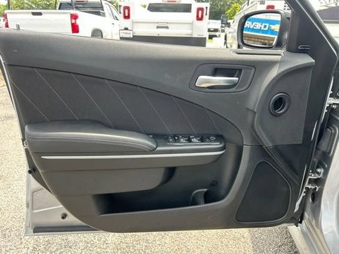 Used 2023 Dodge Charger Scat Pack w/ Harman/Kardon Audio Group RWD image 11