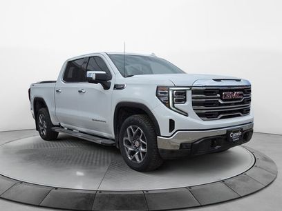 New 2025 GMC Sierra 1500 SLT w/ SLT Premium Package