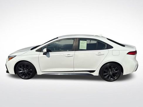 Used 2023 Toyota Corolla SE FWD image 6