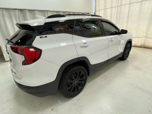 Used 2021 GMC Terrain SLE w/ Elevation Edition image 5
