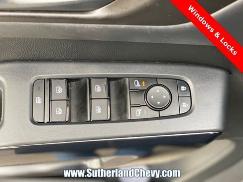 Used 2024 Nissan Pathfinder SV AWD/4WD image 15