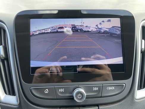 Used 2022 Chevrolet Malibu LT FWD image 22