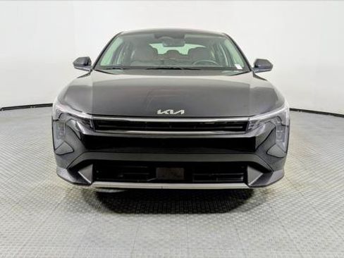 Used 2025 Kia K4 EX FWD image 11