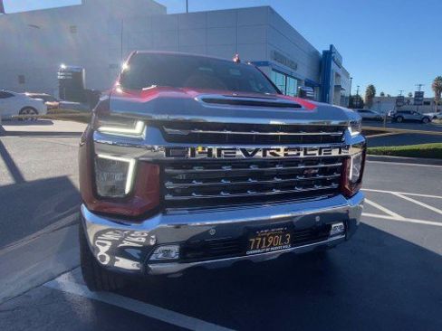 Used 2022 Chevrolet Silverado 2500 LTZ w/ LTZ Premium Package image 3