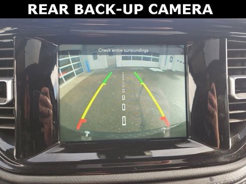 Used 2024 Dodge Durango SXT image 24