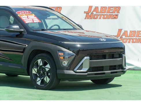 Used 2025 Hyundai Kona SEL FWD image 32