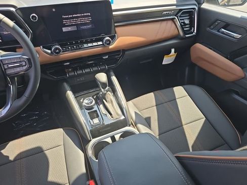 New 2025 GMC Canyon AT4 w/ Nightfall Edition image 10