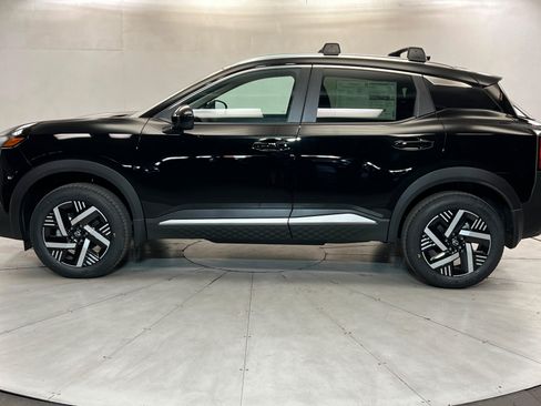 New 2026 Nissan Kicks SV w/ Cold Weather Package FWD image 2