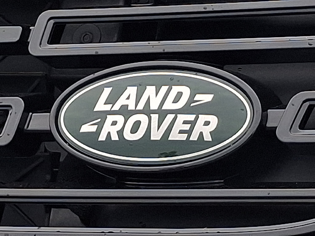New 2026 Land Rover Range Rover Velar S AWD/4WD image 18