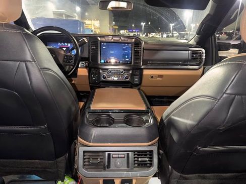 Used 2023 Ford F350 Lariat w/ Chrome Package image 14