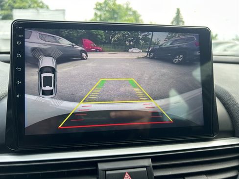 Used 2019 Honda Accord LX image 13