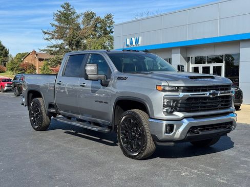 New 2026 Chevrolet Silverado 2500 LT w/ Leather Package image 3