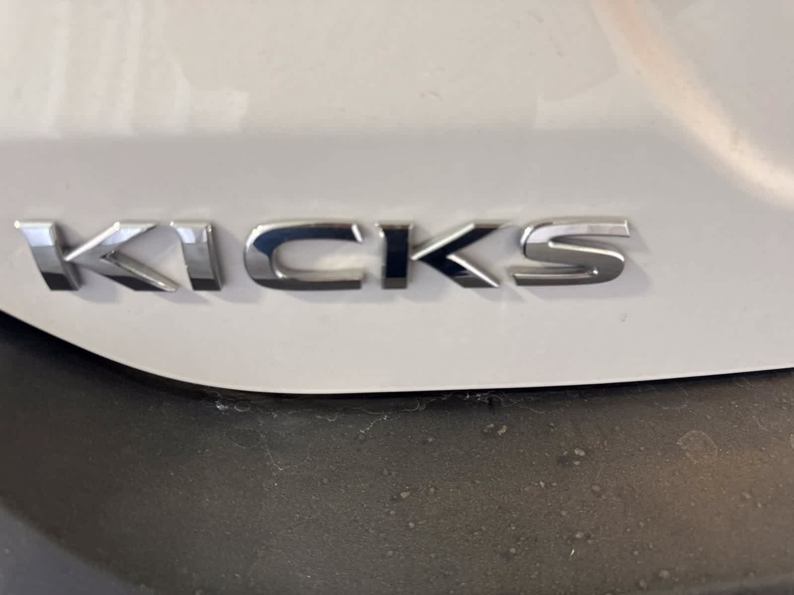 Used 2020 Nissan Kicks S FWD image 13