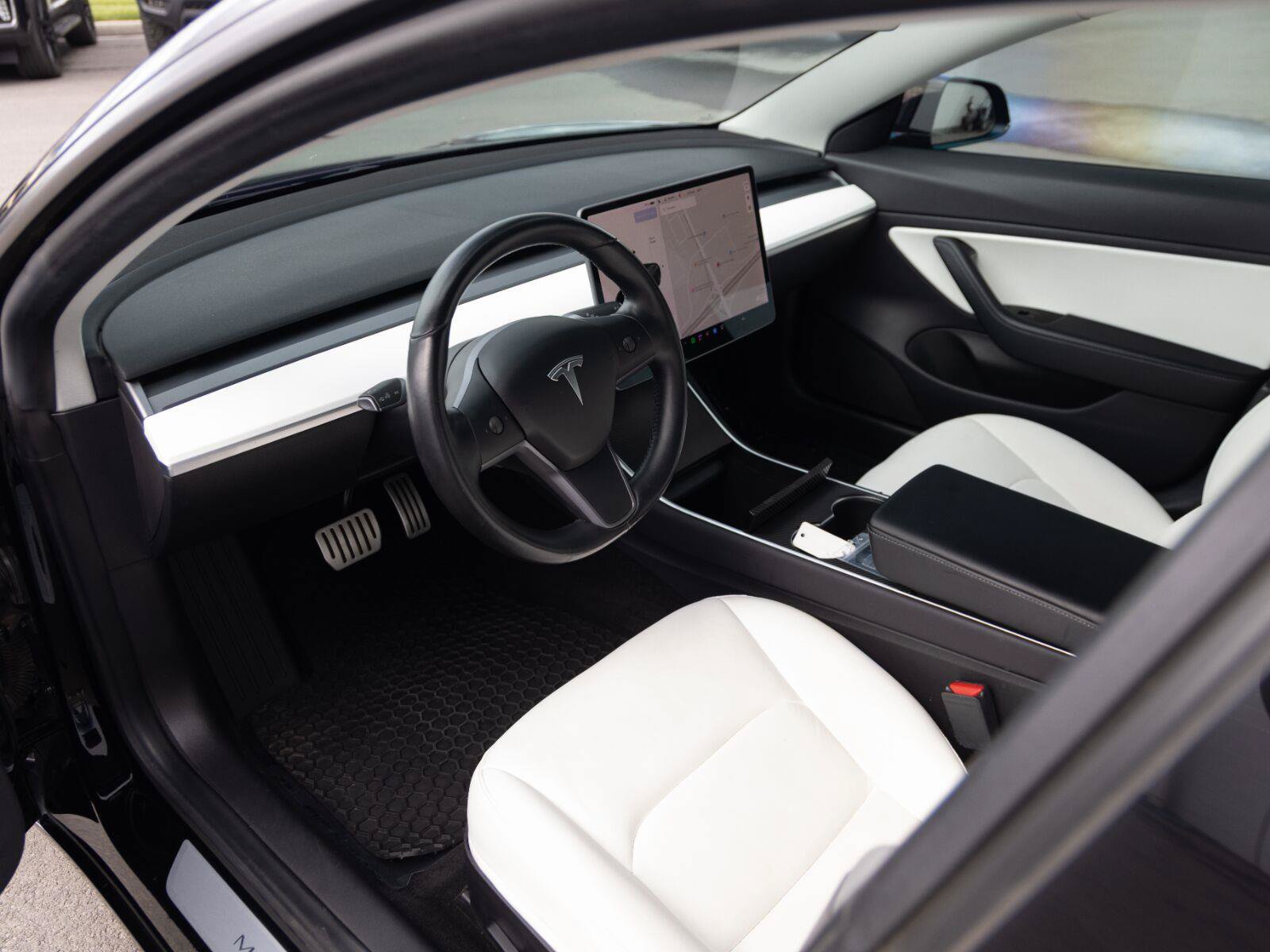 Used 2019 Tesla Model 3 Long Range AWD/4WD image 5