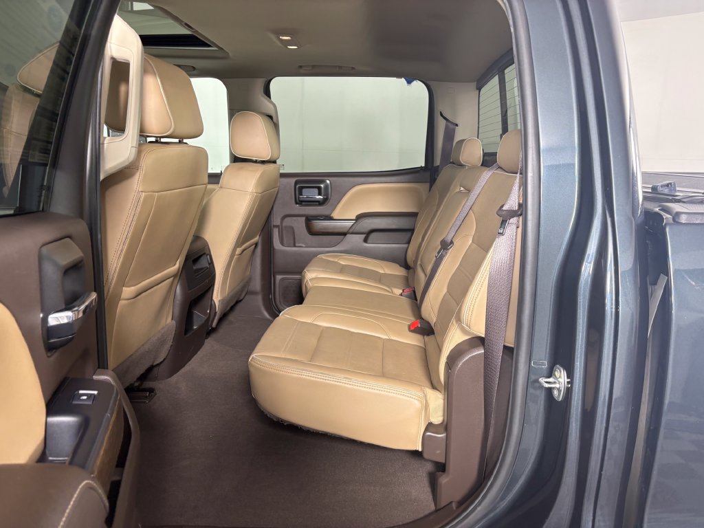 Used 2019 GMC Sierra 2500 Denali w/ Duramax Plus Package AWD/4WD image 28
