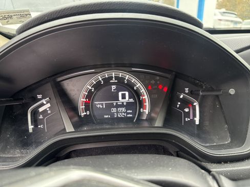 Used 2018 Honda CR-V LX image 5