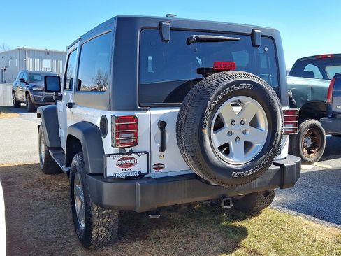 Used 2012 Jeep Wrangler Sport image 3