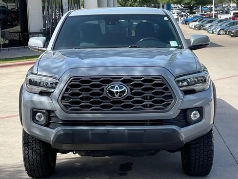 Used 2021 Toyota Tacoma TRD Off-Road w/ Technology Package AWD/4WD image 6