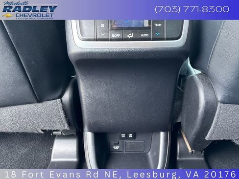 Used 2019 Toyota Highlander Limited AWD/4WD image 25