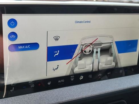 New 2025 Ford Maverick XLT w/ XLT Luxury Package image 29