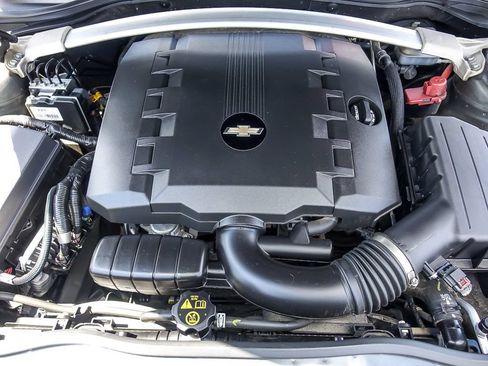 Used 2015 Chevrolet Camaro LT RWD image 23
