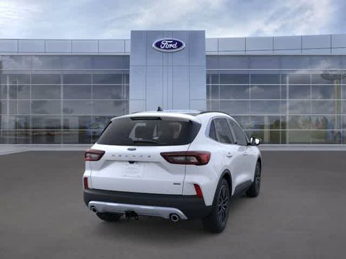 New 2025 Ford Escape SE w/ PHEV Premium Package FWD image 8