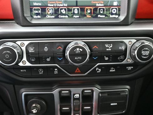 Used 2020 Jeep Gladiator Rubicon image 21