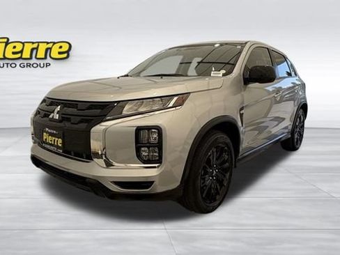 Used 2025 Mitsubishi Outlander Sport ES AWD/4WD image 1
