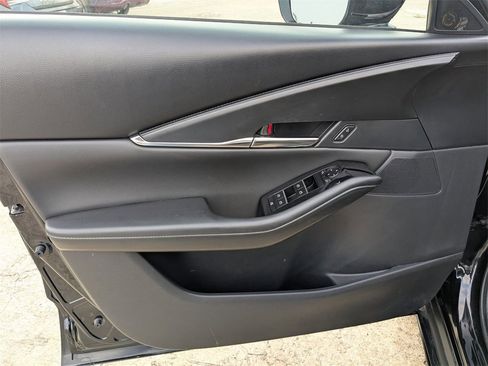 Used 2025 MAZDA CX-30 AWD 2.5 S w/ Preferred Package image 11