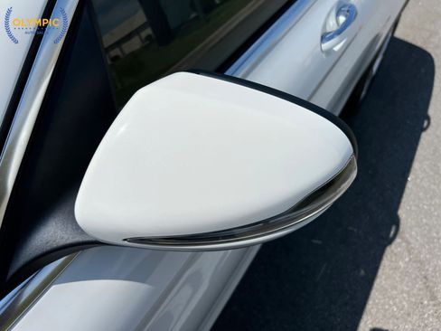 Used 2018 Mercedes-Benz GLC 300 4MATIC image 18