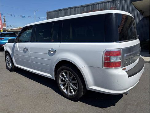 Used 2019 Ford Flex Limited FWD image 3