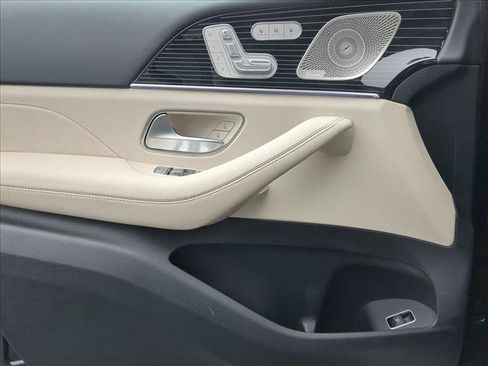 Used 2024 Mercedes-Benz GLE 350 4MATIC image 9