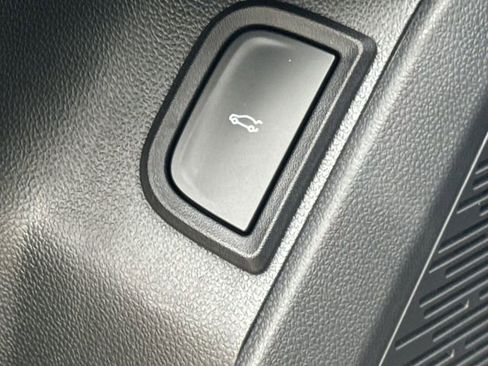 Certified 2026 Chevrolet Equinox LT w/ Convenience Package II image 37