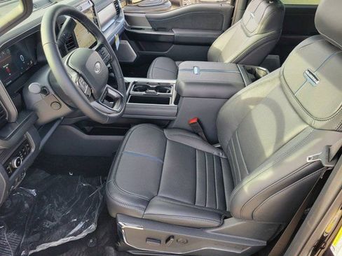 New 2026 Ford F350 Platinum w/ Tremor Off-Road Package AWD/4WD image 9