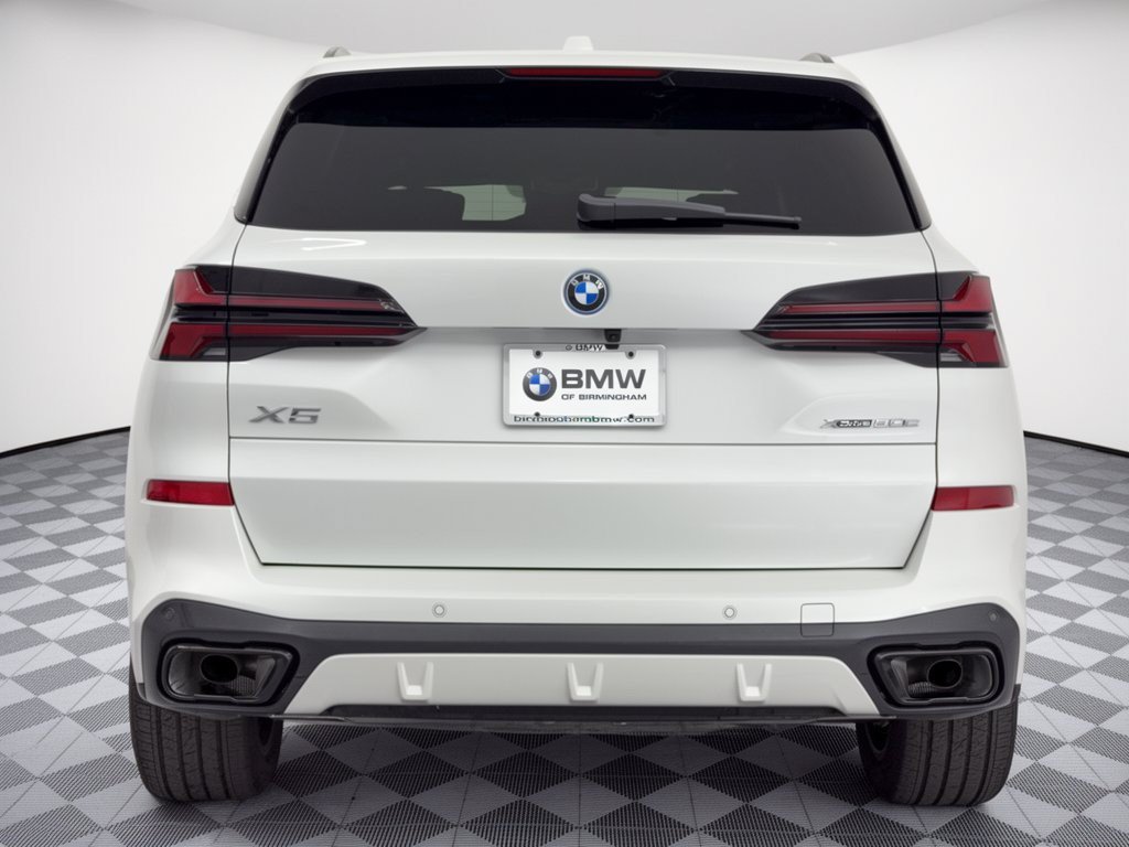 Used 2026 BMW X5 xDrive50e w/ M Sport Package AWD/4WD image 11