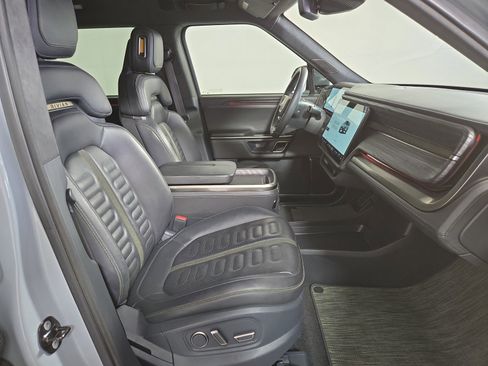 Used 2022 Rivian R1S Launch Edition AWD/4WD image 24