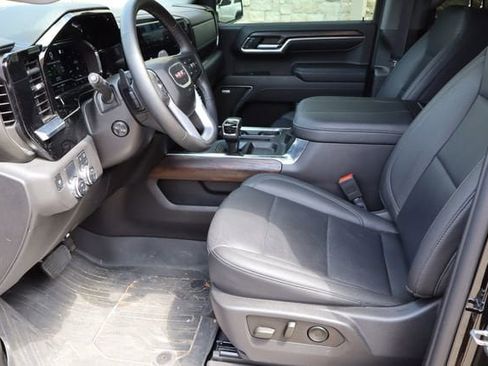 Certified 2024 GMC Sierra 1500 SLT RWD image 15