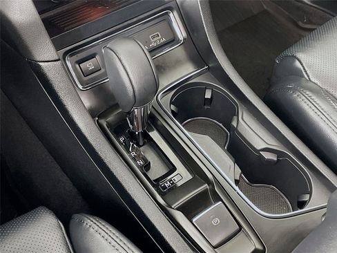 Used 2025 Subaru Ascent Bronze Edition image 21