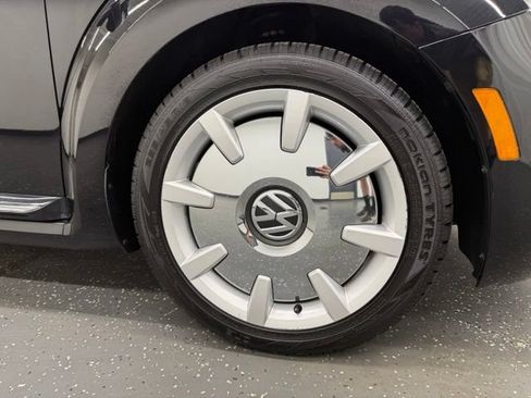Used 2019 Volkswagen Beetle 2.0T SE w/ SE Premium Package FWD image 22