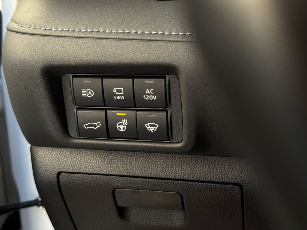 Certified 2022 Toyota Highlander Platinum AWD/4WD image 13