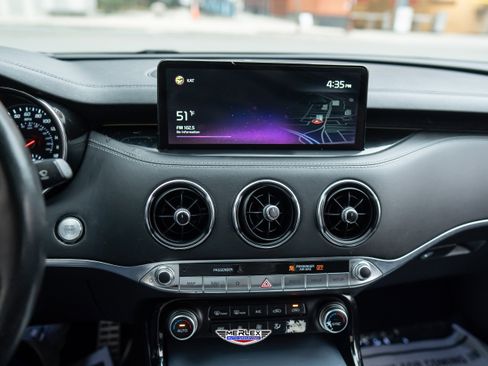 Used 2022 Kia Stinger GT2 RWD image 31