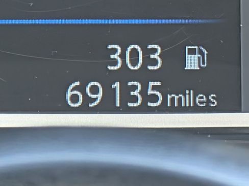 Used 2019 Nissan Sentra SV image 16