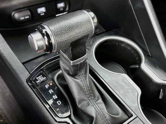Used 2022 Kia K5 GT-Line FWD image 17